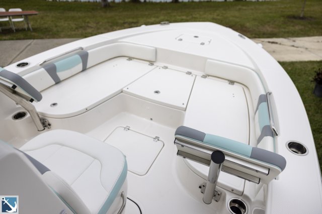 New 2024 Robalo  Boat for sale